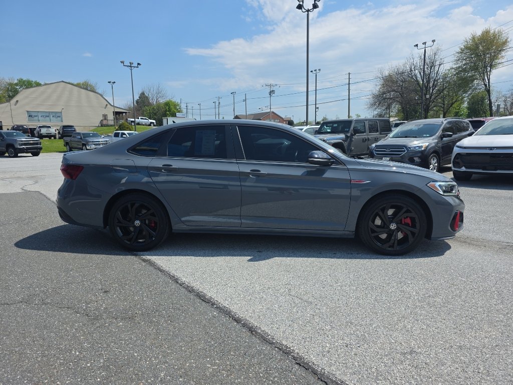Used 2023 Volkswagen Jetta GLI Autobahn FWD image 4
