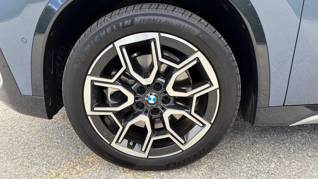 Certified 2025 BMW X1 xDrive28i w/ Technology Package AWD/4WD image 9