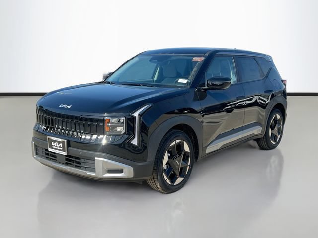 New 2027 Kia Seltos LX FWD image 3