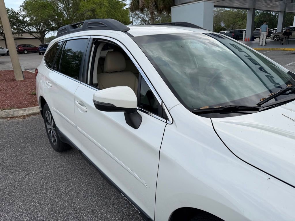 Used 2019 Subaru Outback 2.5i Limited AWD/4WD image 14