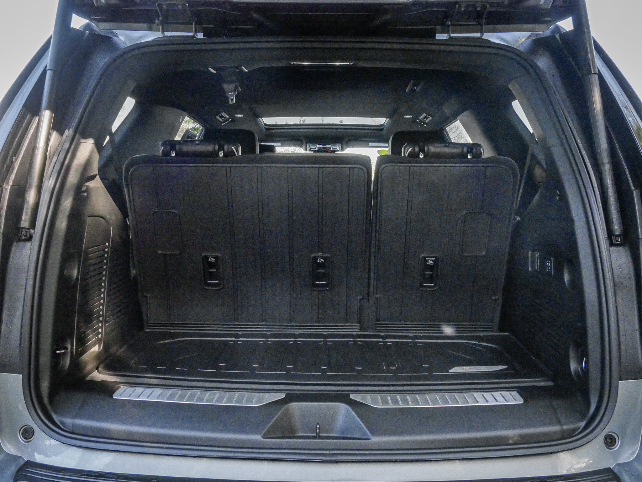Used 2026 GMC Yukon Denali Ultimate image 34