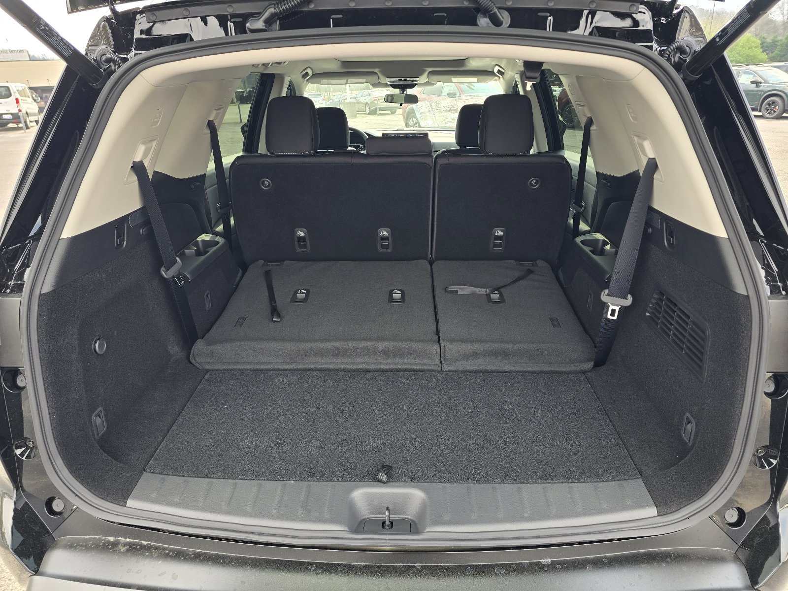 New 2026 Nissan Pathfinder SV image 25