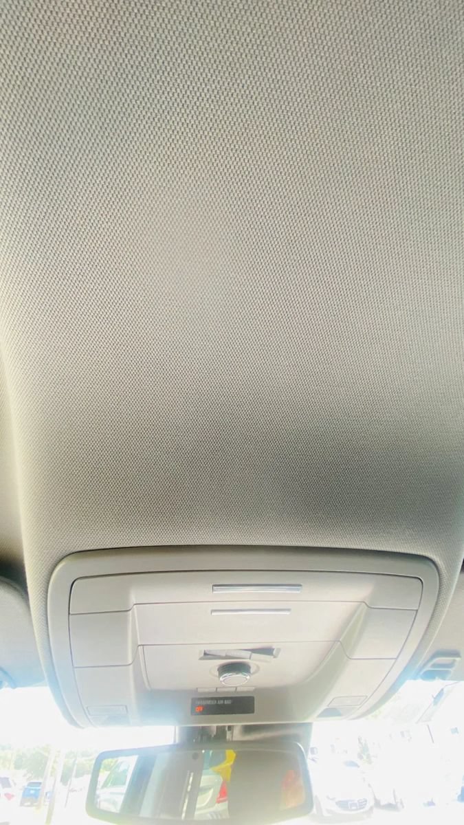Used 2018 Chevrolet Suburban LT AWD/4WD image 15