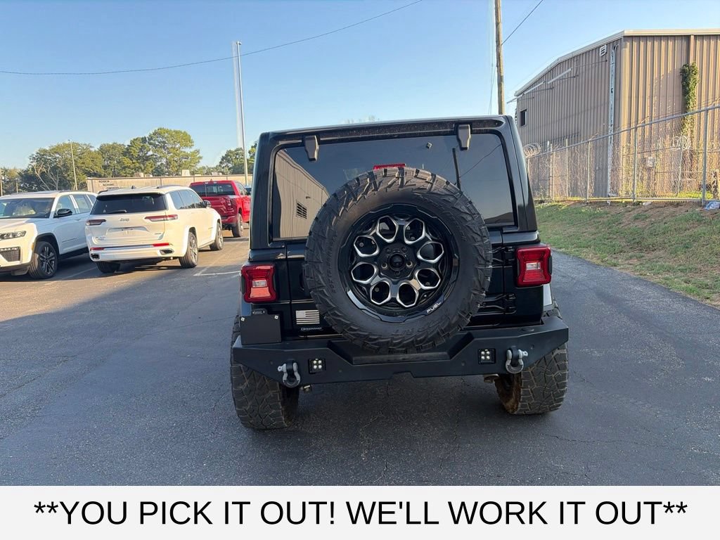Used 2024 Jeep Wrangler Unlimited Sahara w/ Technology Group AWD/4WD image 5