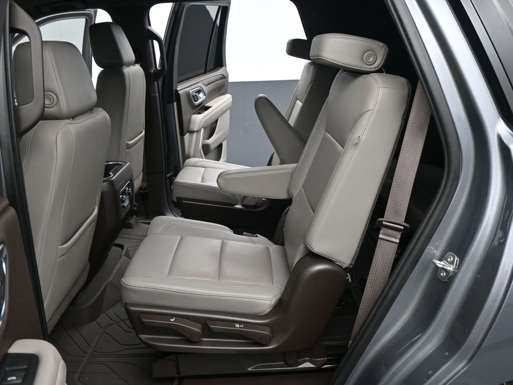 Used 2021 Chevrolet Tahoe Z71 w/ Z71 Off-Road Package image 11
