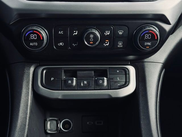 Used 2023 GMC Acadia SLE AWD/4WD image 34
