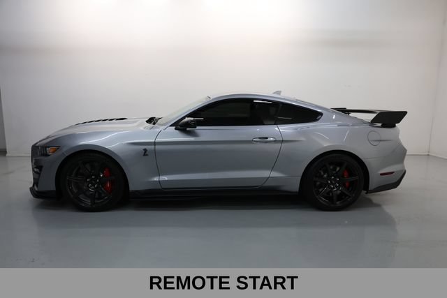 Used 2020 Ford Mustang Shelby GT500 w/ Carbon Fiber Track Pack RWD image 29