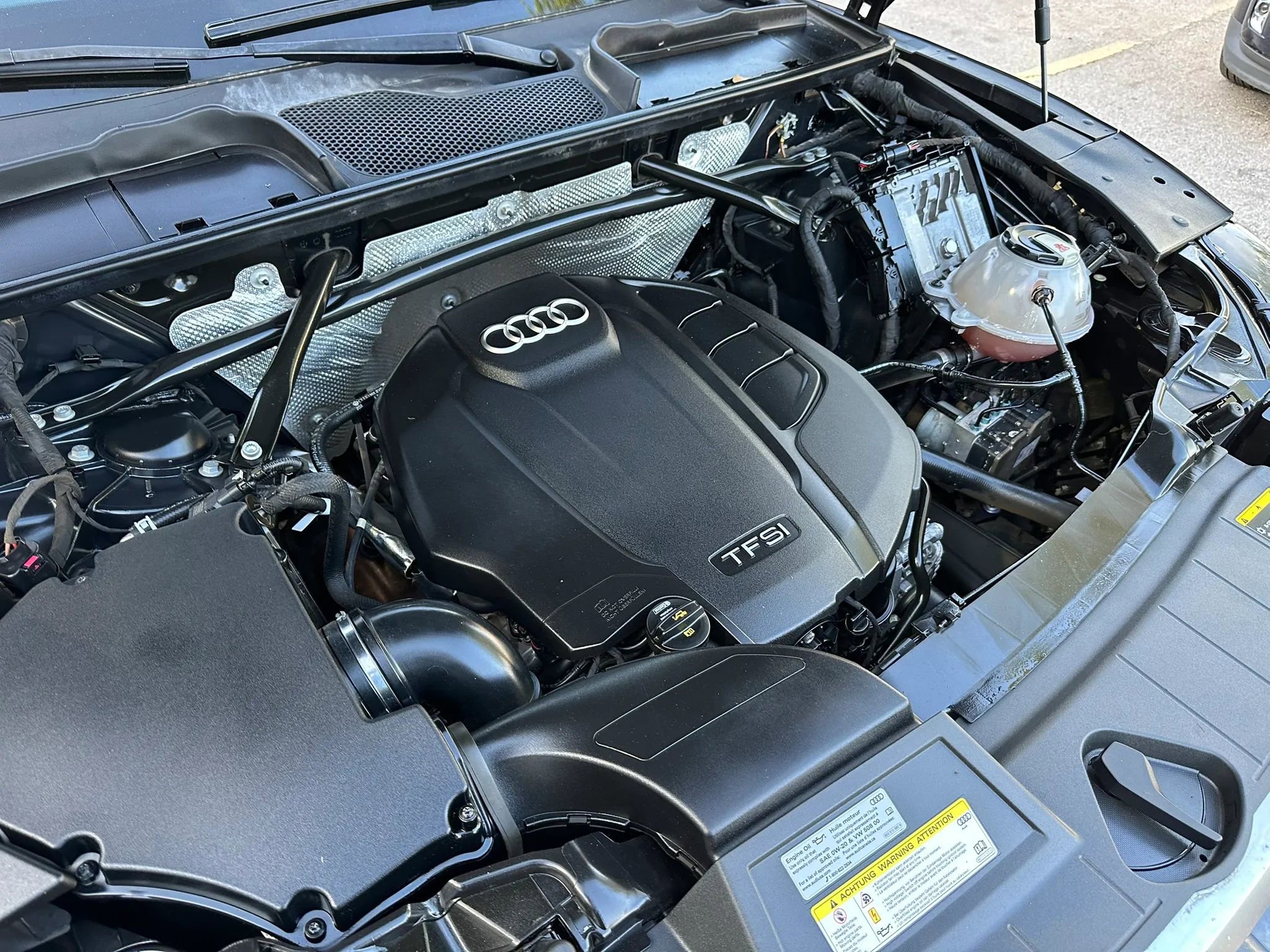Used 2020 Audi Q5 2.0T Premium AWD/4WD image 38