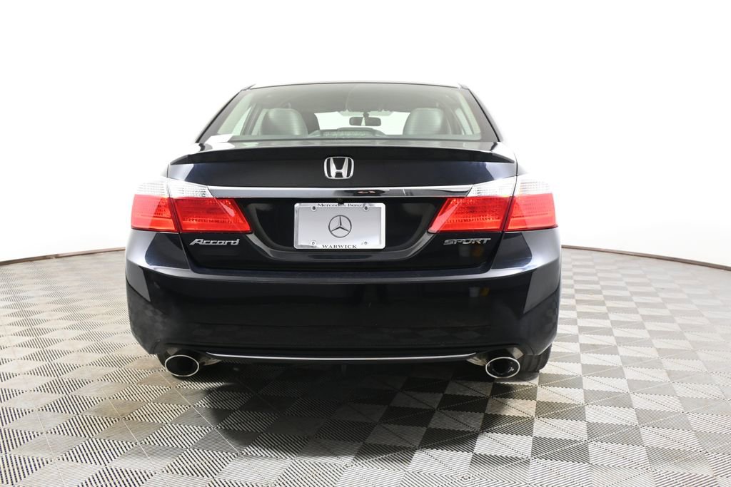 Used 2015 Honda Accord Sport image 6