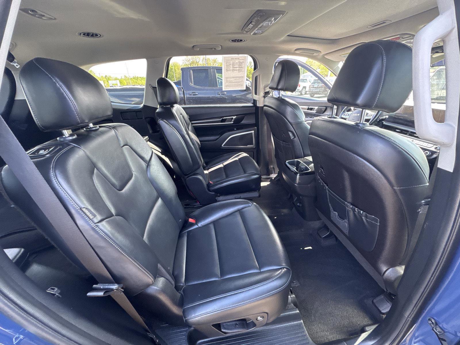 Used 2025 Kia Telluride S AWD/4WD image 17
