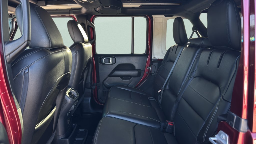 Used 2021 Jeep Wrangler Unlimited Sahara AWD/4WD image 24