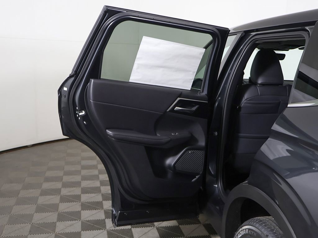 New 2026 Mitsubishi Outlander SE FWD image 23