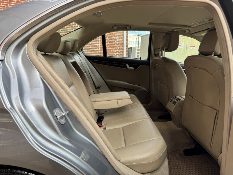 Used 2013 Mercedes-Benz C 300 4MATIC Sedan image 32