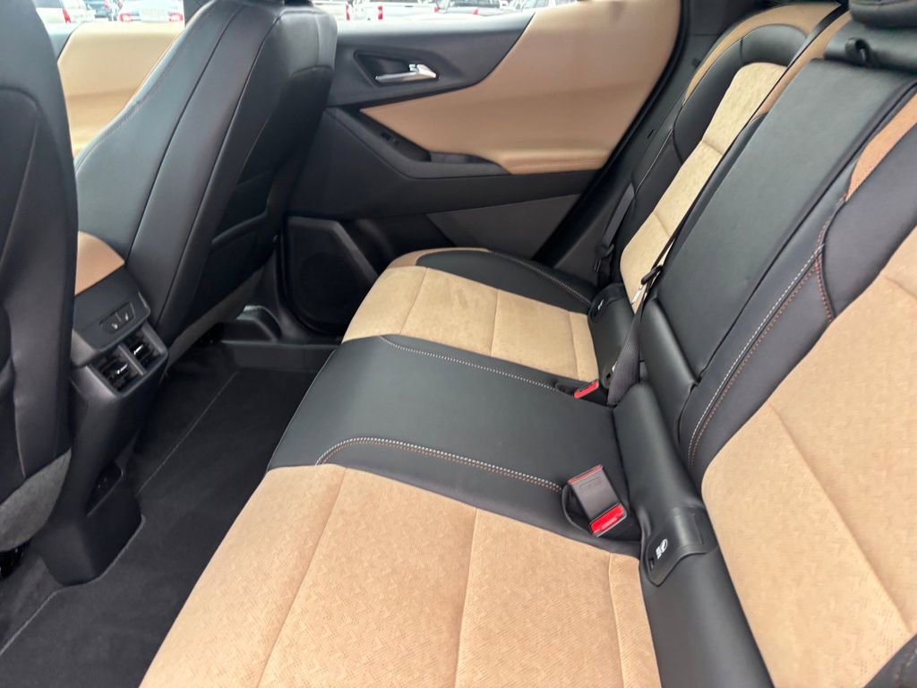 Used 2026 Chevrolet Equinox ACTIV w/ Convenience Package III FWD image 29
