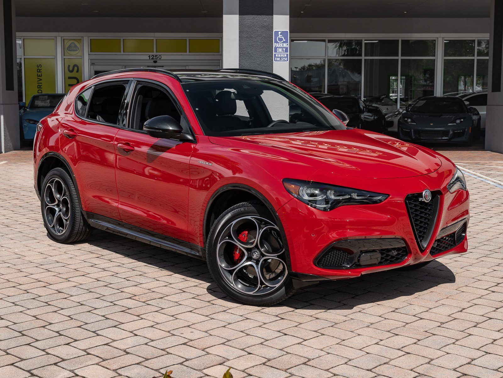 New 2024 Alfa Romeo Stelvio Veloce image 7
