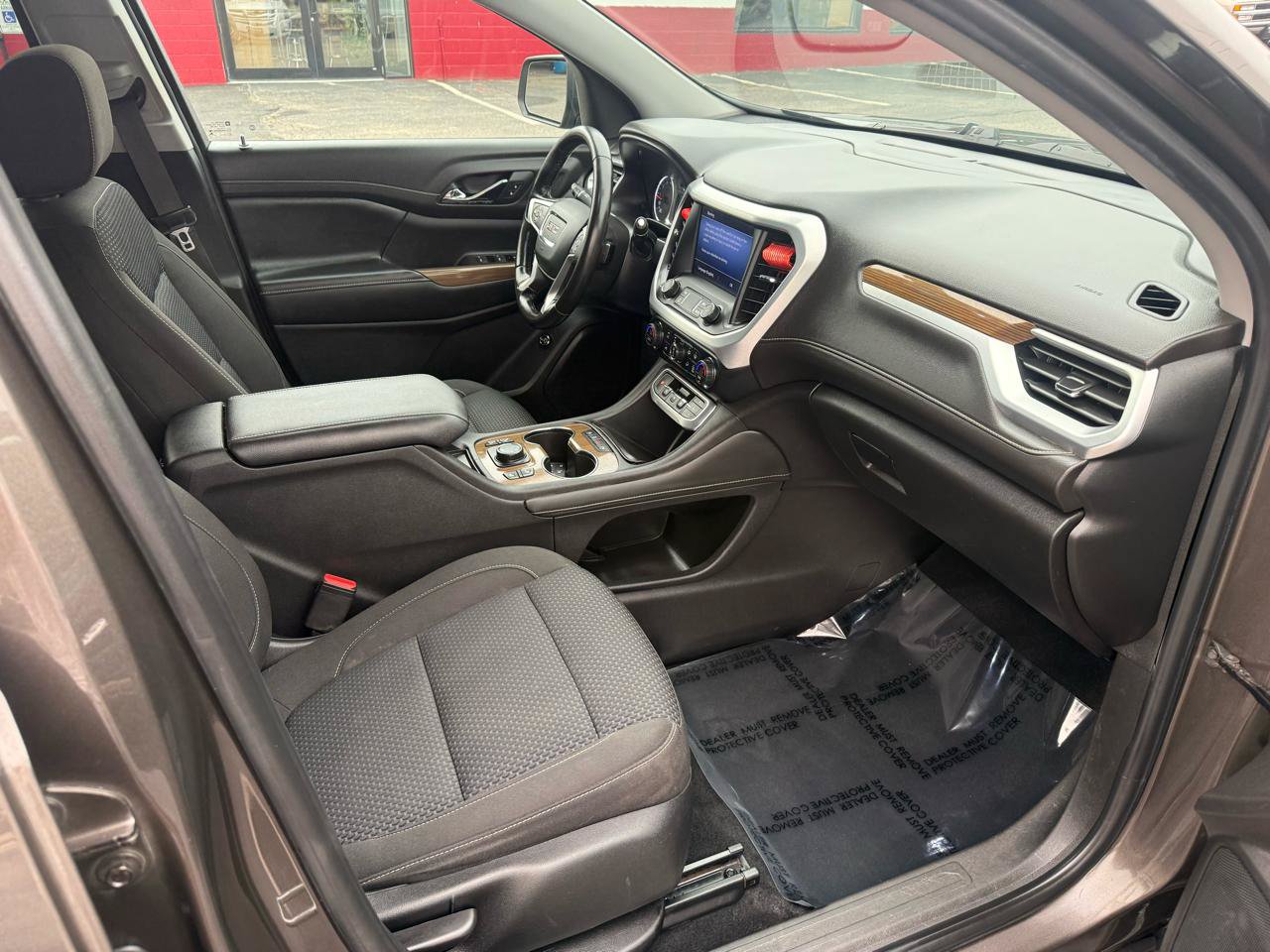 Used 2020 GMC Acadia SLE w/ Driver Convenience Package AWD/4WD image 16
