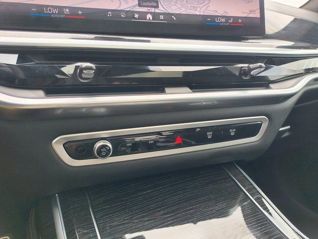 Used 2024 BMW X7 M60i w/ Executive Package image 42