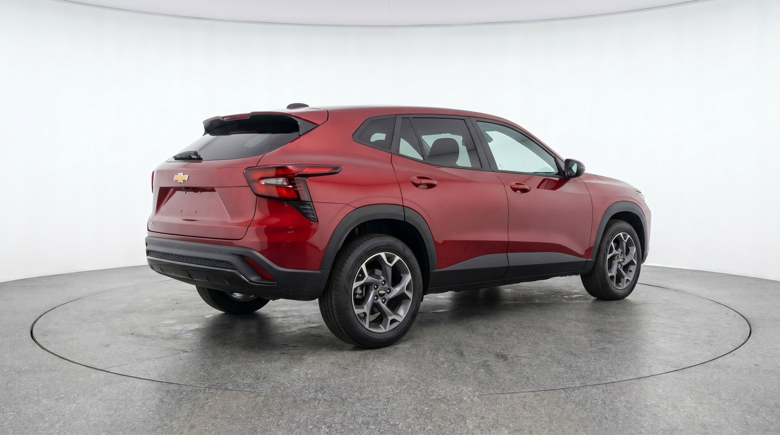 Used 2025 Chevrolet Trax LT FWD image 9