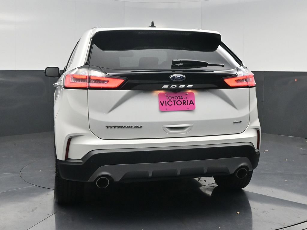Used 2022 Ford Edge Titanium image 16