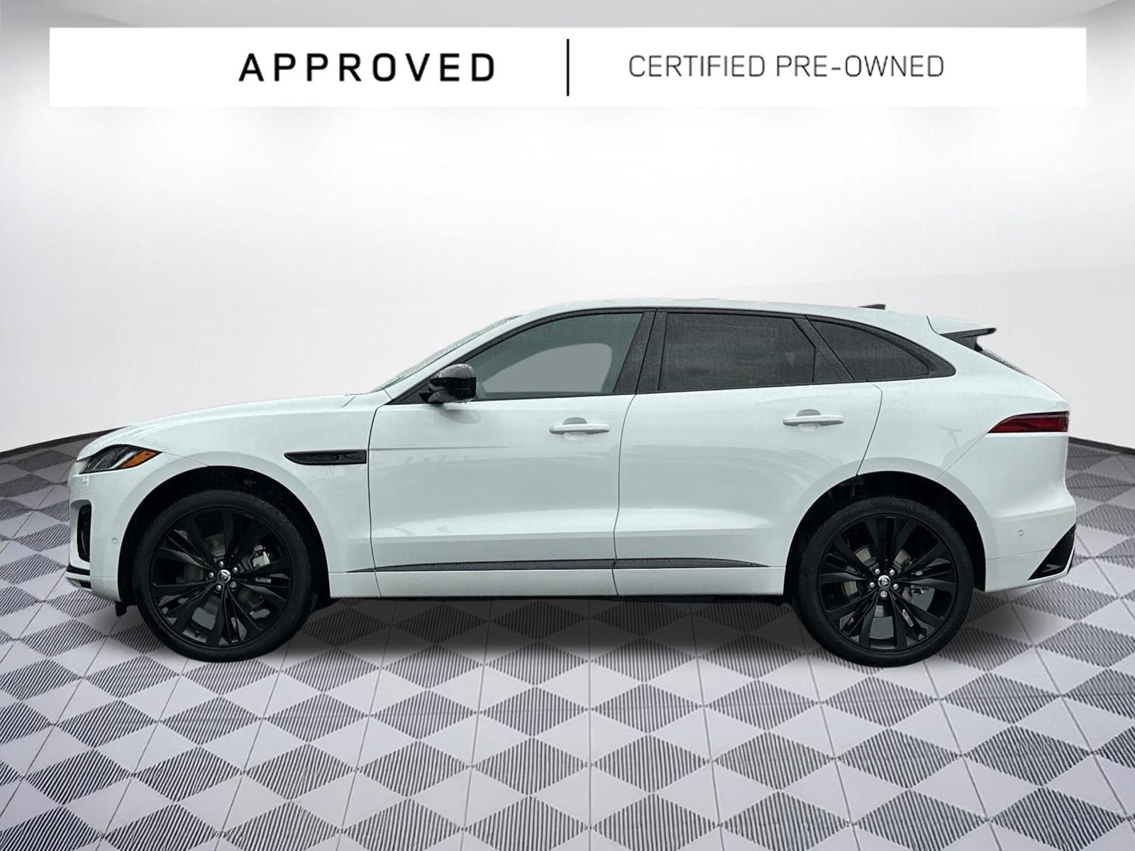 Used 2025 Jaguar F-PACE R-Dynamic S AWD/4WD image 2