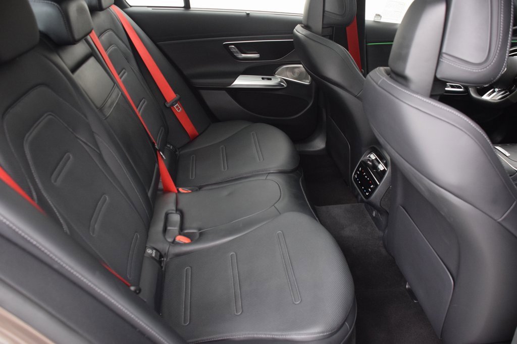 Used 2025 Mercedes-Benz E 53 AMG e 4MATIC Sedan image 18