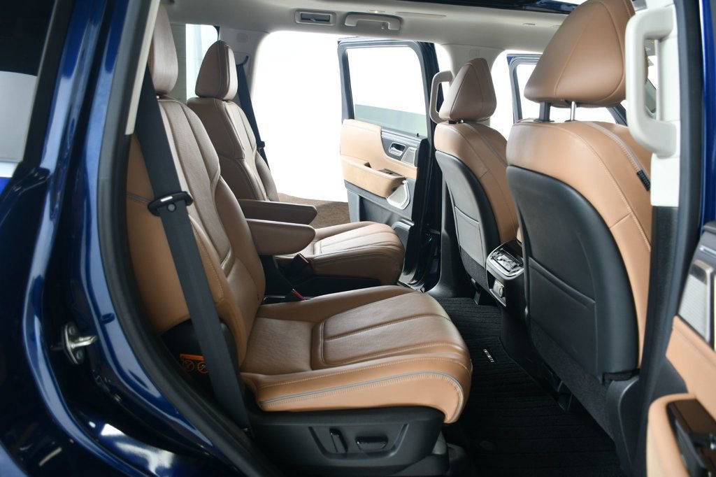 Used 2025 INFINITI QX80 Sensory image 35