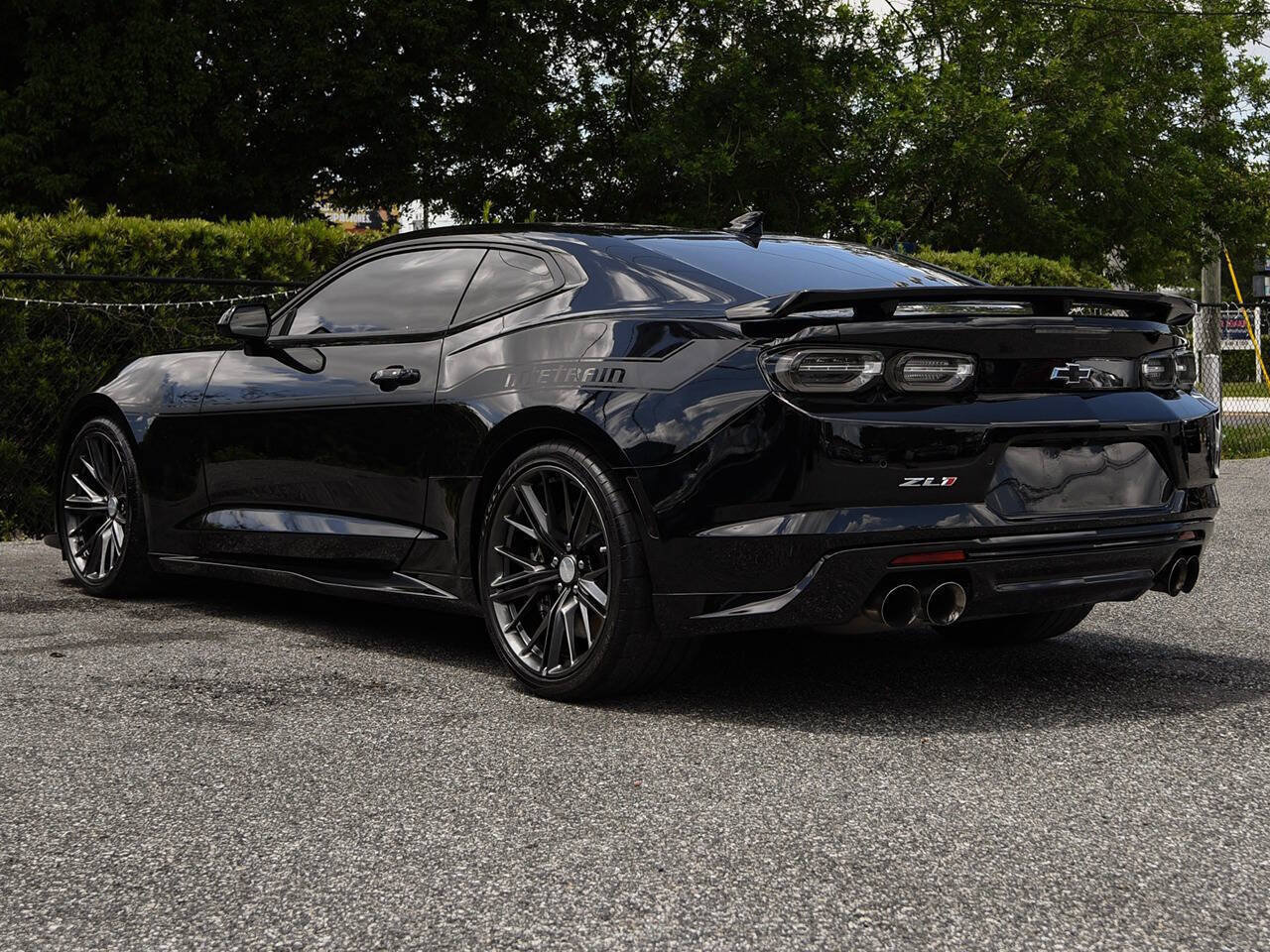 Used 2019 Chevrolet Camaro ZL1 RWD image 10