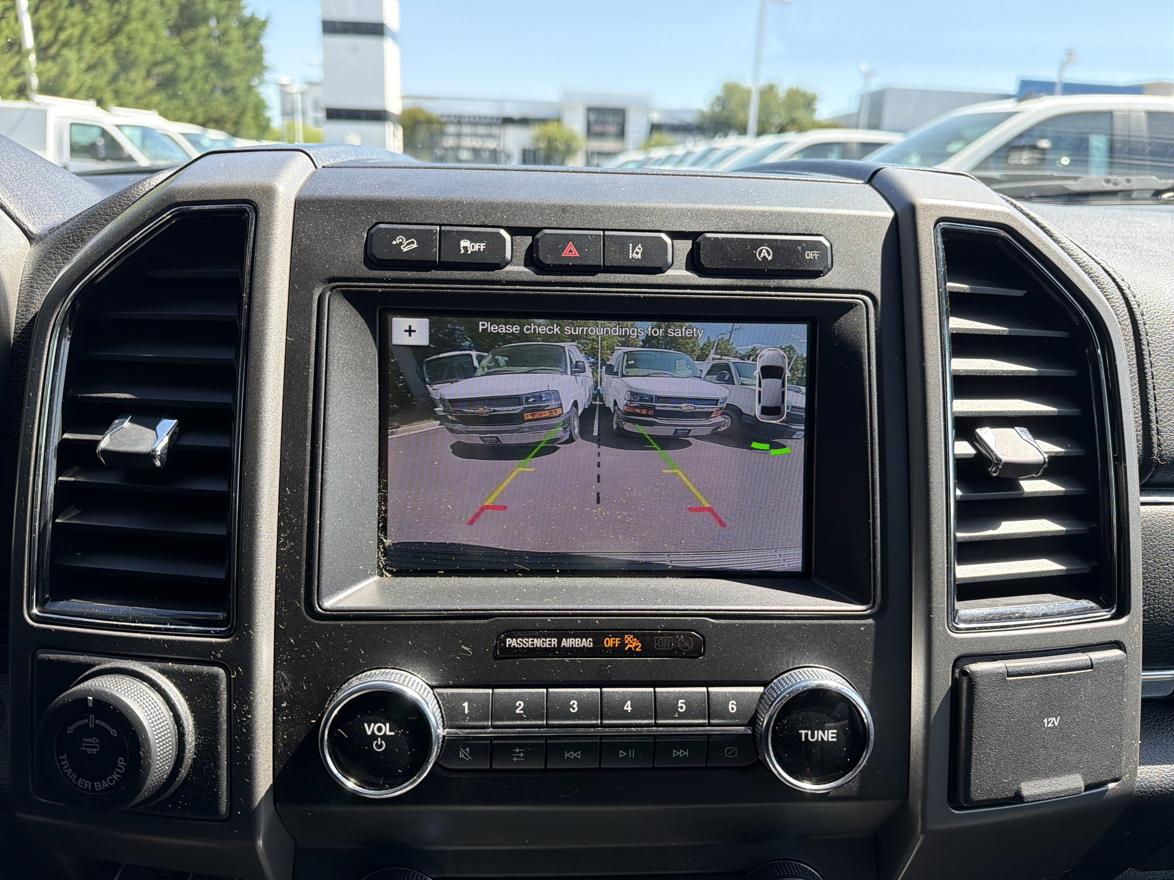Used 2019 Ford Expedition Max XLT w/ Equipment Group 202A AWD/4WD image 25
