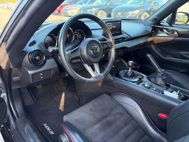 Used 2018 MAZDA MX-5 Miata Club w/ Brembo/BBS Recaro Package RWD image 18