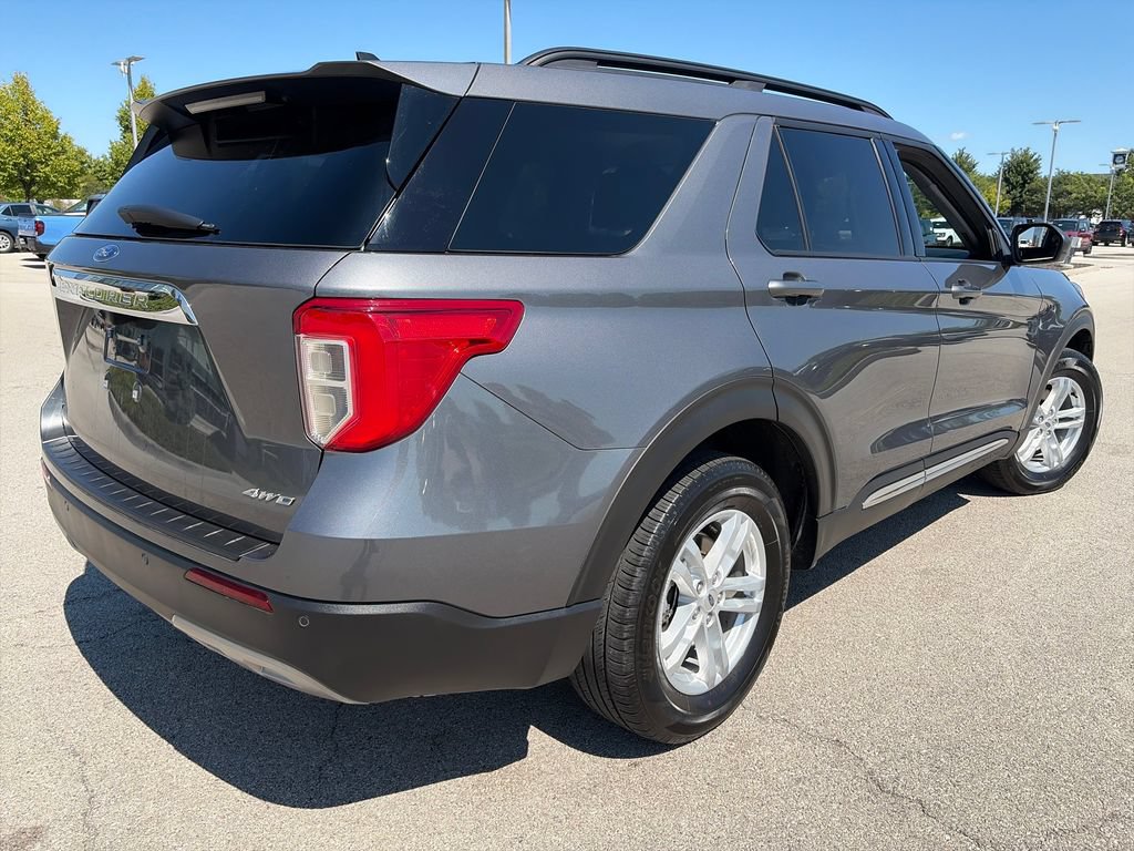 Used 2023 Ford Explorer XLT w/ Equipment Group 202A AWD/4WD image 7