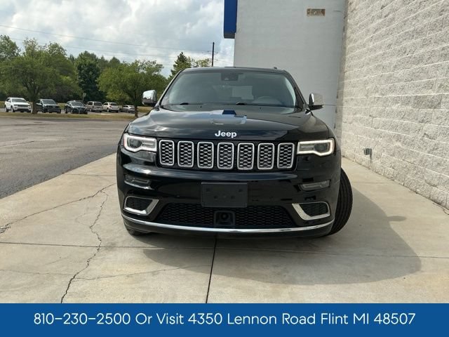 Used 2018 Jeep Grand Cherokee Summit AWD/4WD image 10
