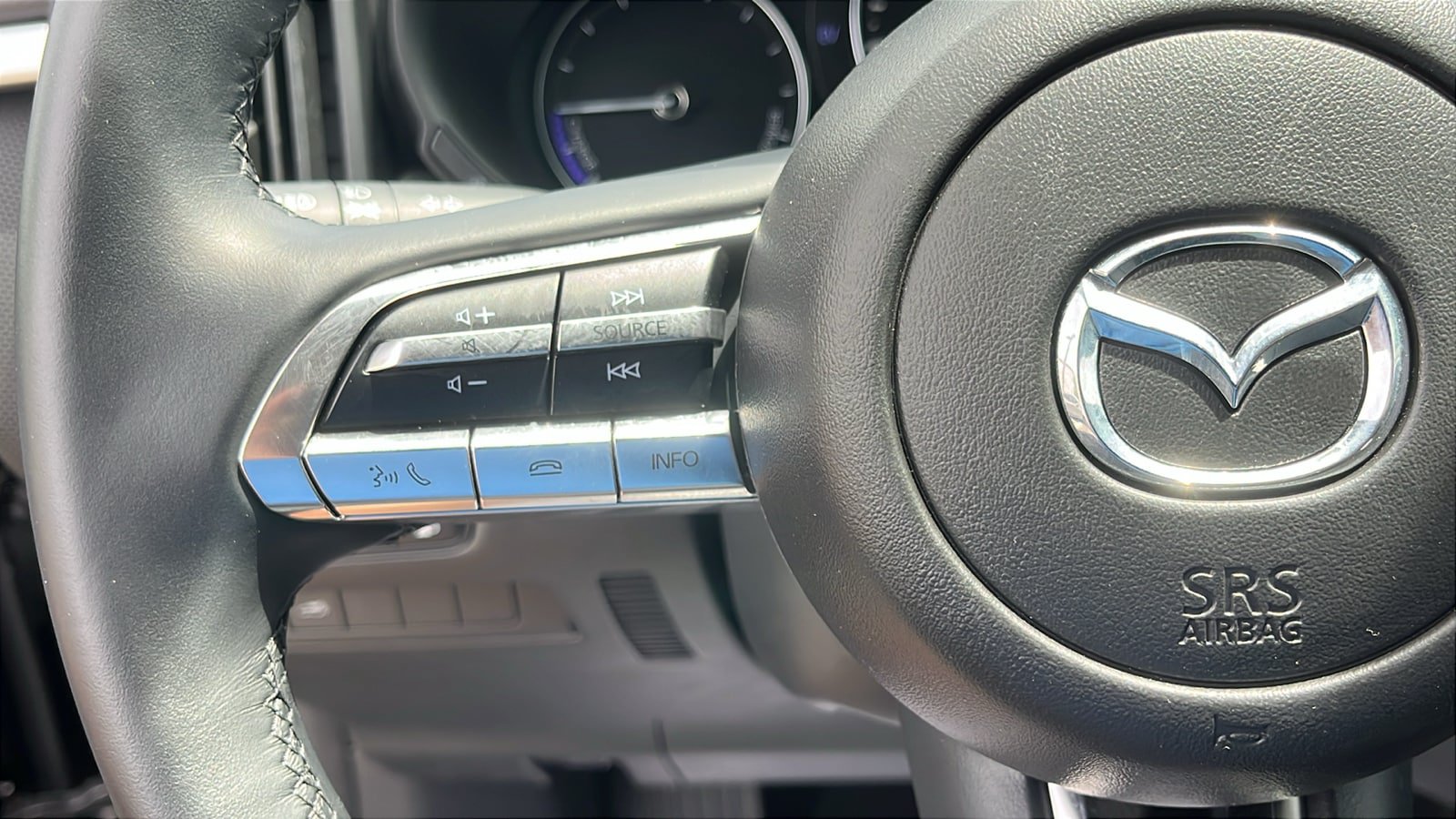 Certified 2025 MAZDA CX-50 2.5 Hybrid w/ Preferred Pkg AWD/4WD image 12