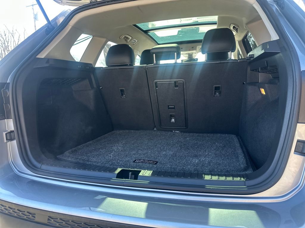 Certified 2022 Volkswagen Taos SE image 14