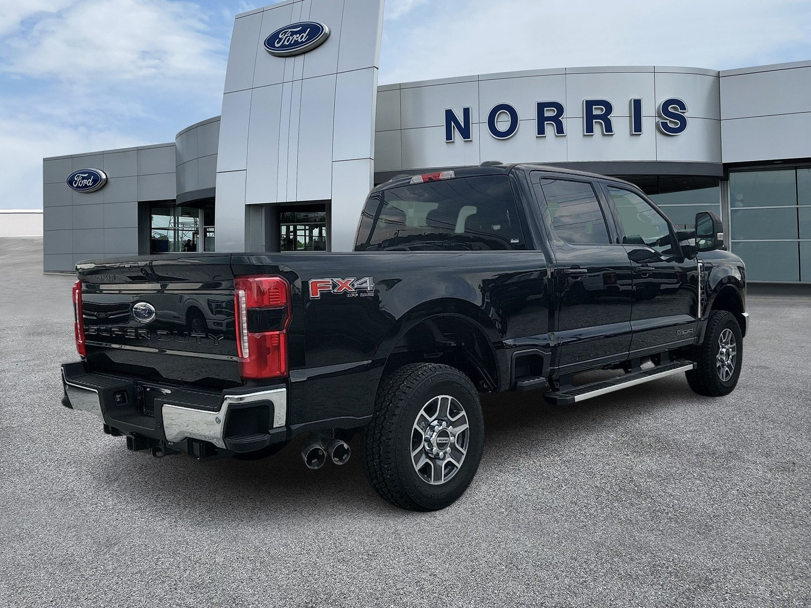 New 2026 Ford F250 Lariat w/ FX4 Off-Road Package AWD/4WD image 4