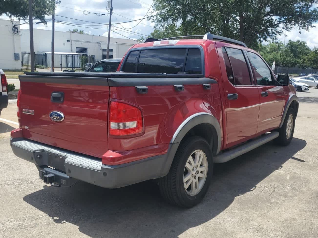 Used 2010 Ford Explorer Sport Trac XLT RWD image 6