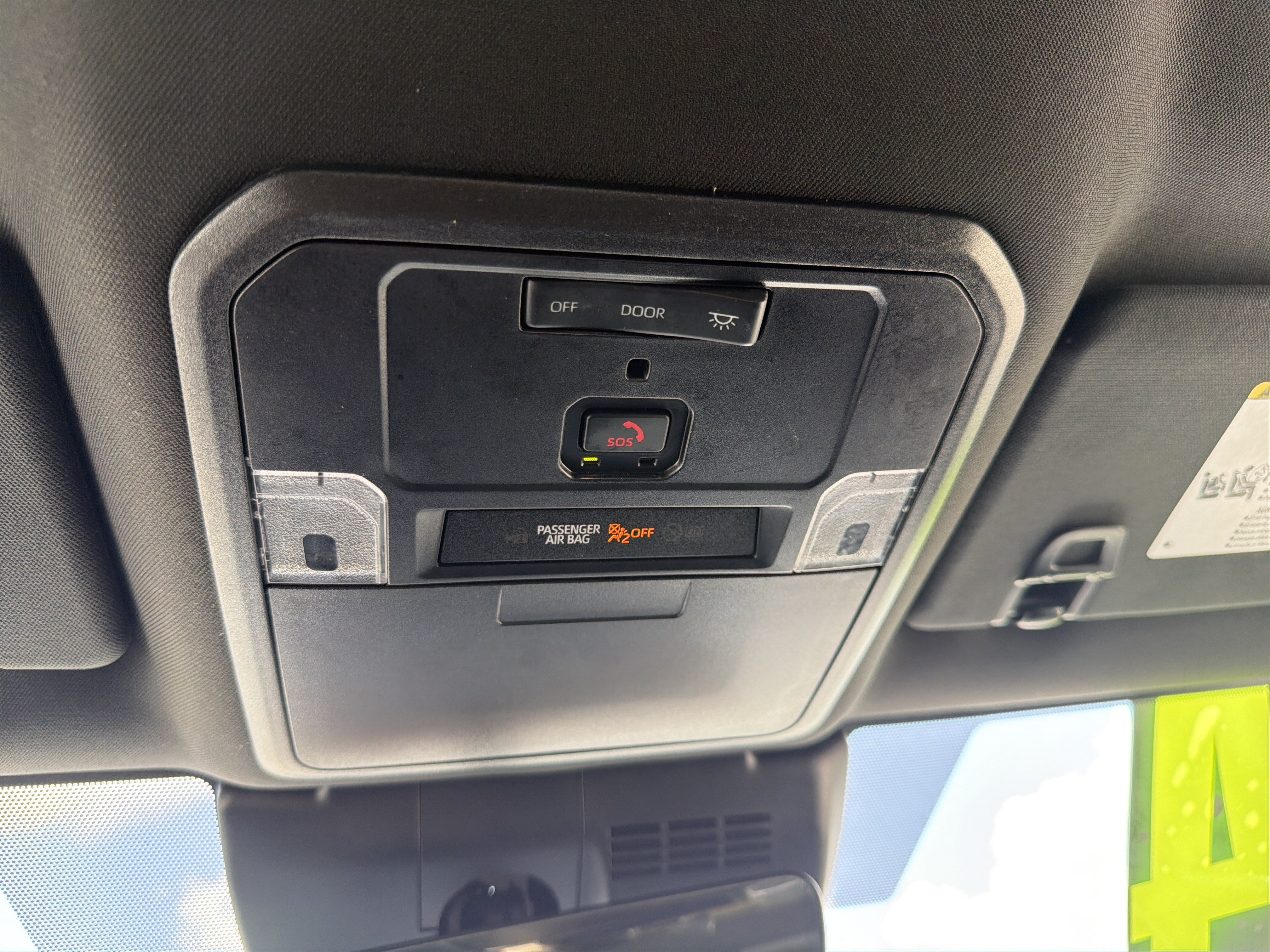 Certified 2024 Toyota Tacoma SR5 AWD/4WD image 5