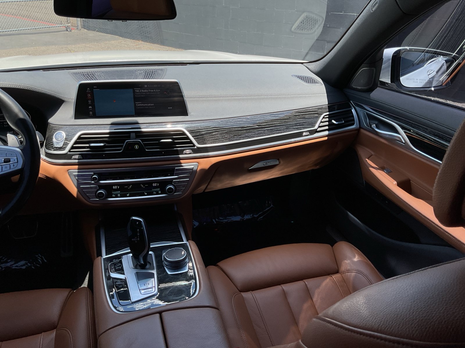 Used 2022 BMW 740i w/ M Sport Package RWD image 16