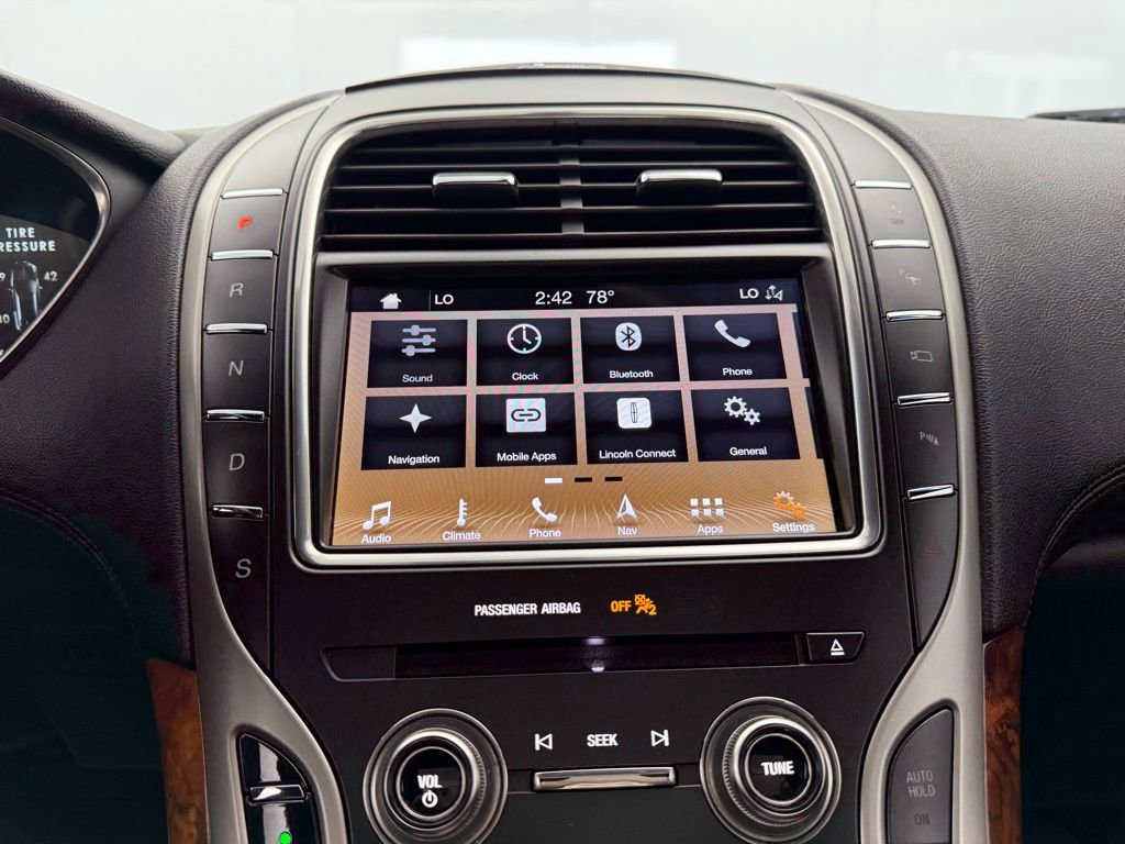 Used 2019 Lincoln Nautilus Reserve image 5