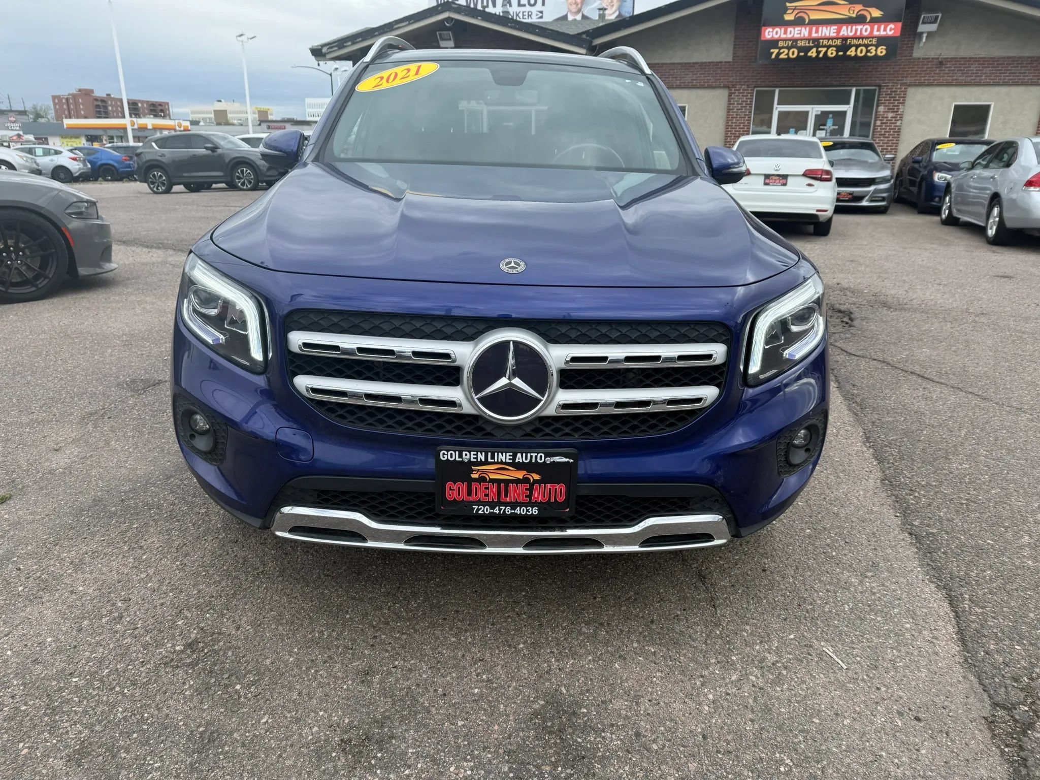Used 2021 Mercedes-Benz GLB 250 4MATIC image 3