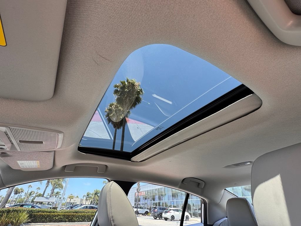 New 2026 Nissan Sentra SL w/ Floor Mat Package FWD image 13