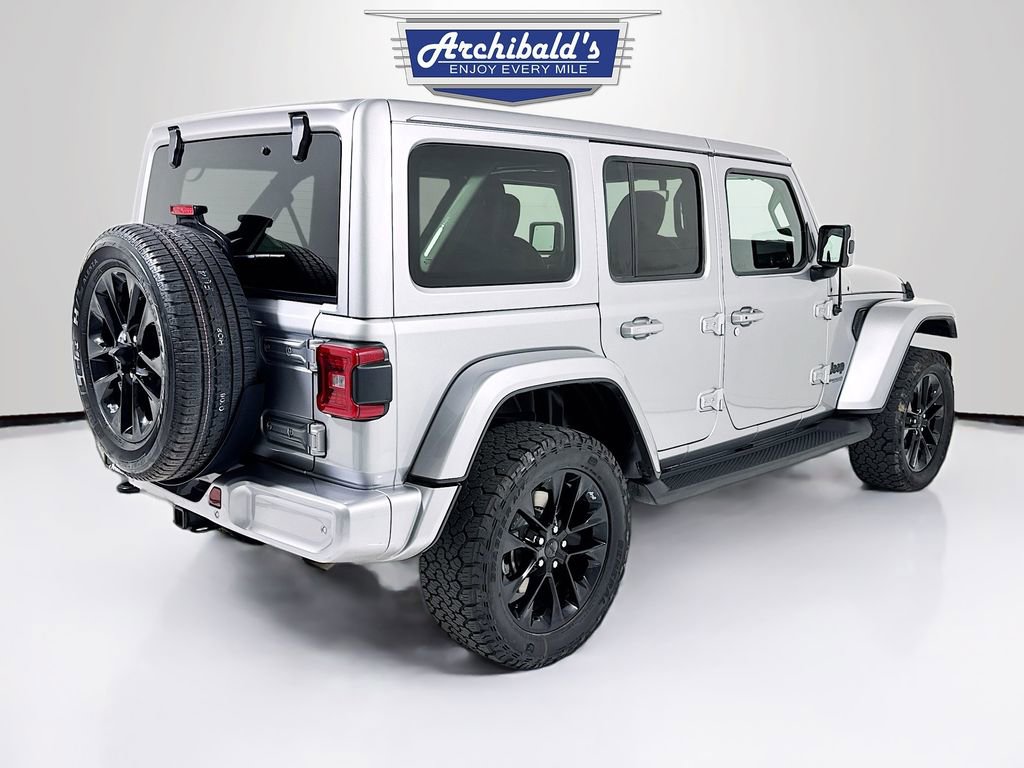 Used 2021 Jeep Wrangler Unlimited Sahara w/ Altitude image 6