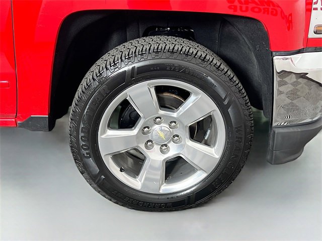 Used 2018 Chevrolet Silverado 1500 LT w/ All Star Edition image 34