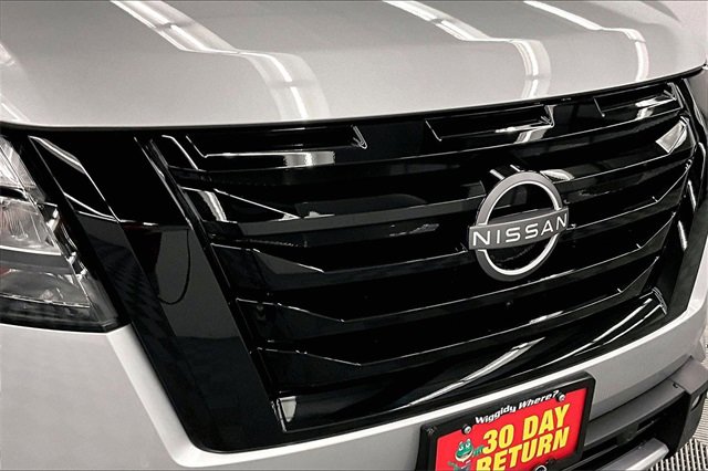 New 2025 Nissan Pathfinder Platinum image 14