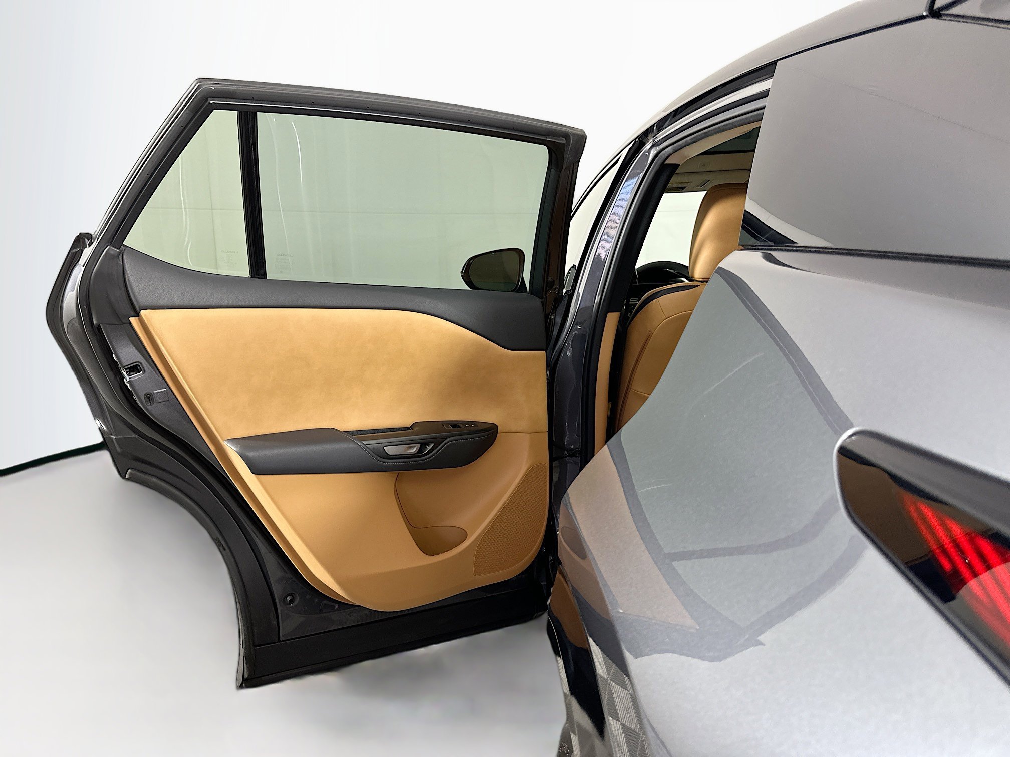 Used 2023 Lexus RZ 450e Premium w/ Technology Package image 28