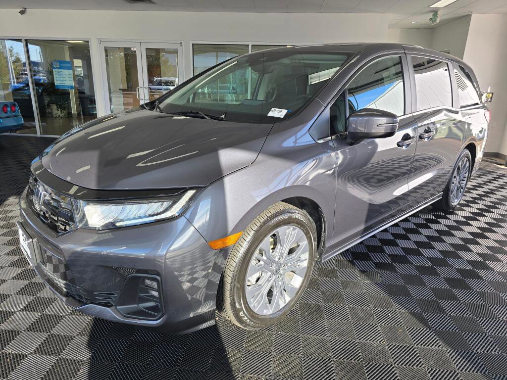 Used 2025 Honda Odyssey Touring image 8