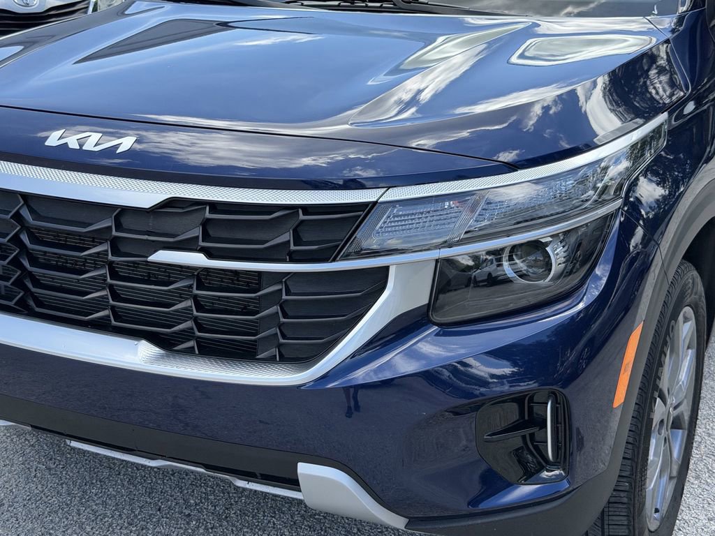 Certified 2025 Kia Seltos LX AWD/4WD image 10