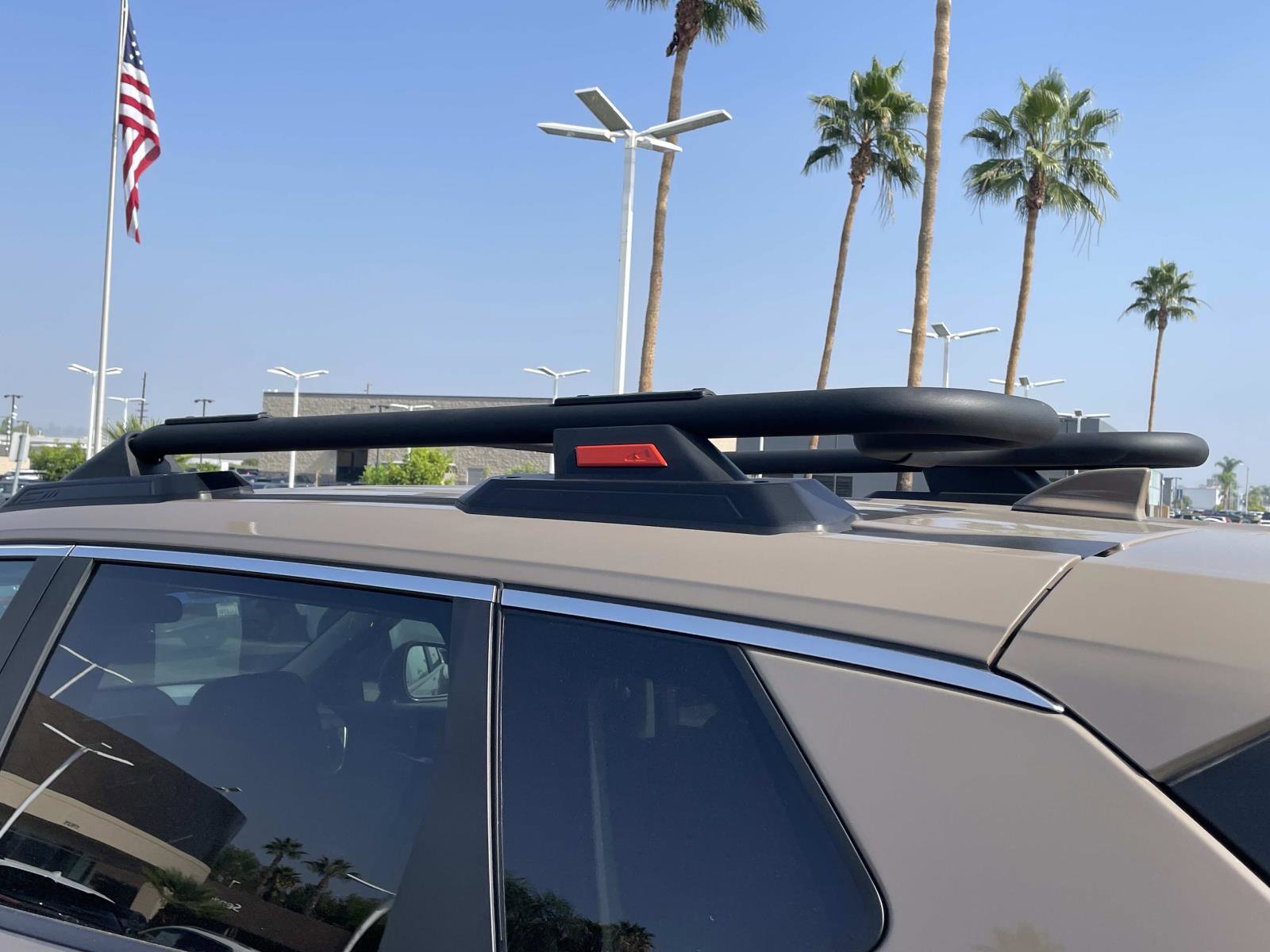 Used 2025 Nissan Rogue SV image 6