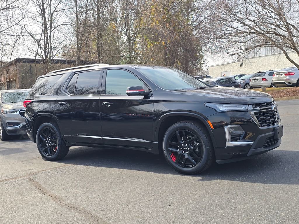 Used 2023 Chevrolet Traverse Premier w/ Redline Edition image 1