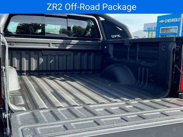 Used 2020 Chevrolet Colorado ZR2 w/ ZR2 Midnight Special Edition AWD/4WD image 9