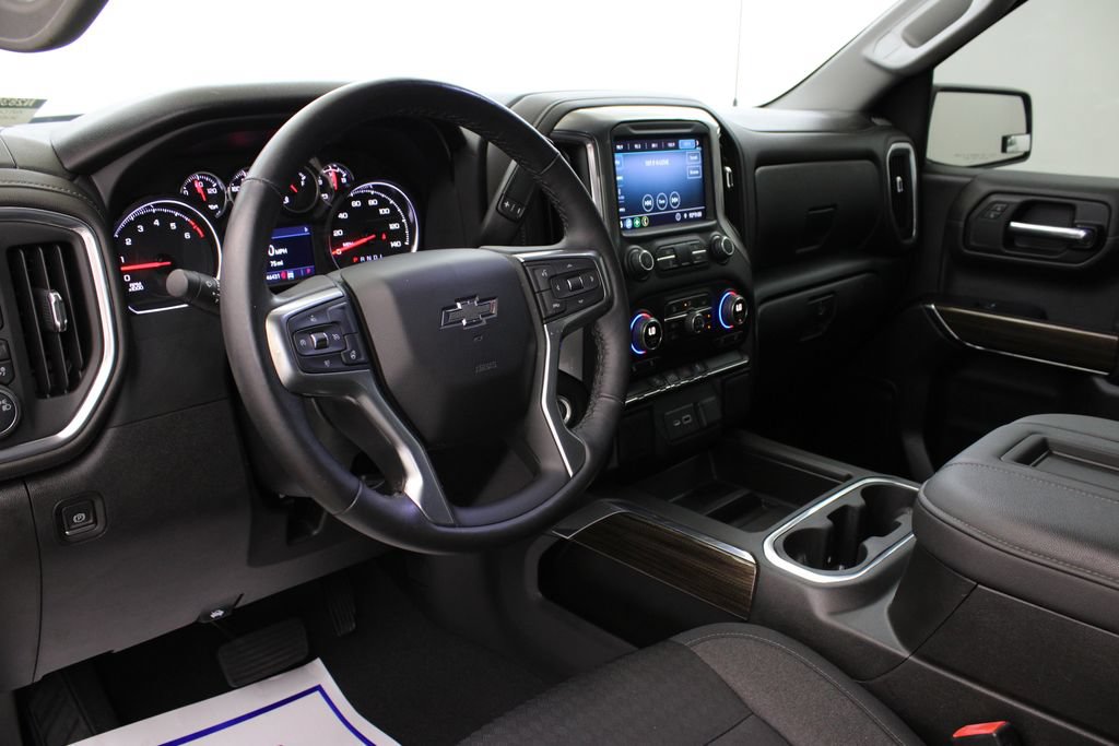 Used 2021 Chevrolet Silverado 1500 LT Trail Boss w/ Bed Protection Package AWD/4WD image 15